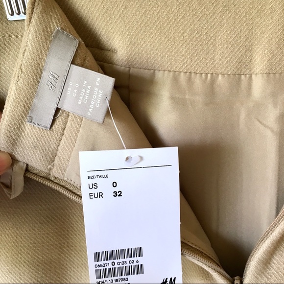 💖 NUDE MINI SKIRT 💖 - Picture 5 of 6